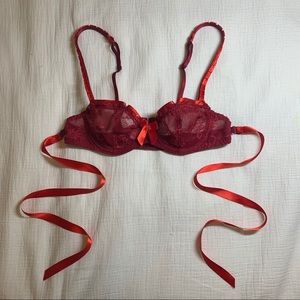 NWOT Aubade Paris Lace Bra with Ribbon Detail 32B